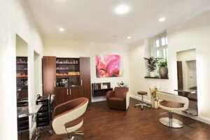 Marion Paronuzzi &ndash; Haare, Kosmetik, Make-up