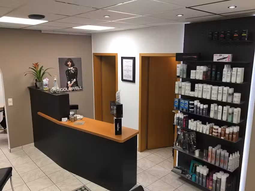 Marion Pede Friseure