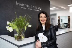 Martha Spiridou Haare Haut Make-up