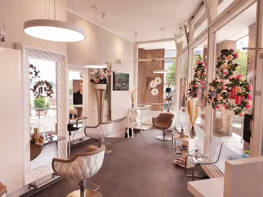 Medin&rsquo;s Haircut (Friseur)