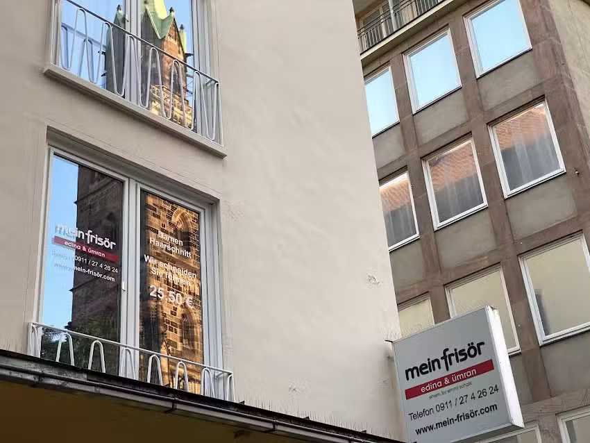 mein fris&ouml;r edina & &uuml;mran ehem. by emmi schalk