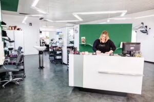 Meisterfriseur Jasmin Nuka Emmertsgrund