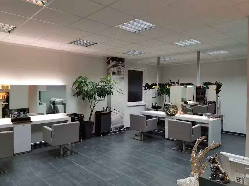 MELANIE ALBANO Friseur-Meisterbetrieb