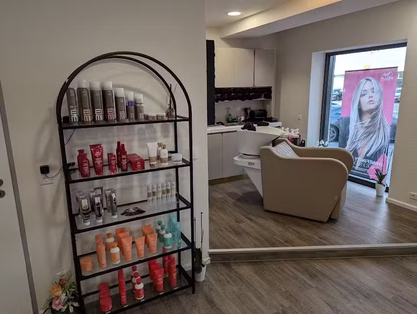 Melisa Dede Hair & Beauty