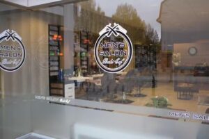 Men&rsquo;s salon baki caf