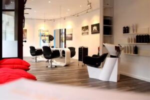 Miriam Wolff | Friseur + Kunstraum