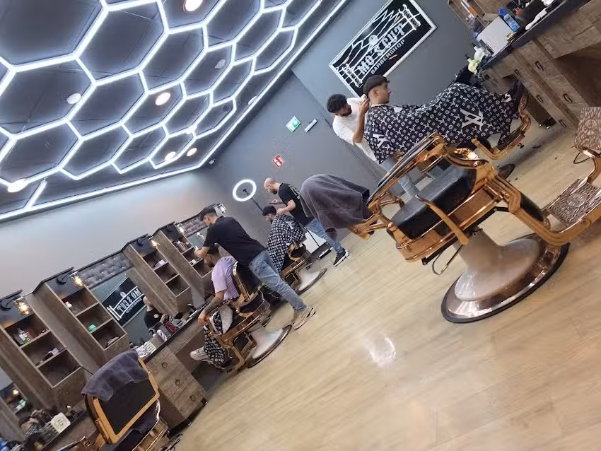 Mo&rsquo;s Cut Barbershop