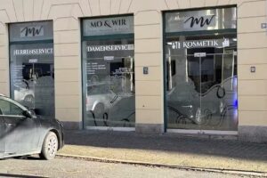 Mo & Wir Salon