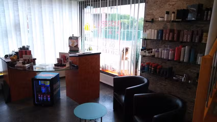 Modern Hair Olaf G&ouml;bert