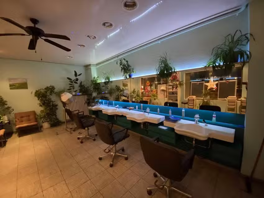 Monika Seebauer Damen- u. Herrenfriseur