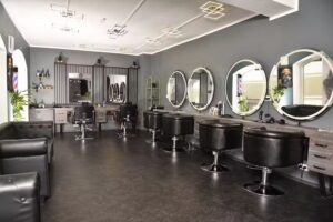 Moody&rsquo;s Hairstyling