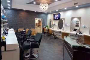 MR ORIENTAL HAIR CUTS & STYLE GmbH