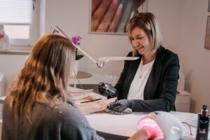 Nagelstudio & Haarentfernung Katharina Merkel