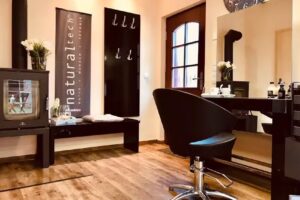 Nancy Po&szlig;ling Friseurmeisterin