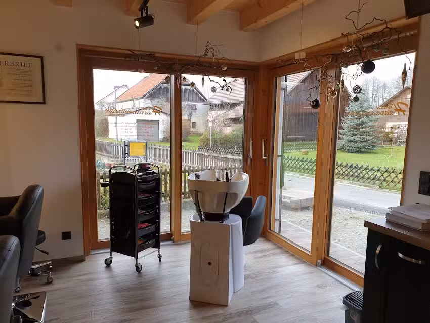 Natalie&rsquo;s Haarmanufaktur / Natalie Obendorfer