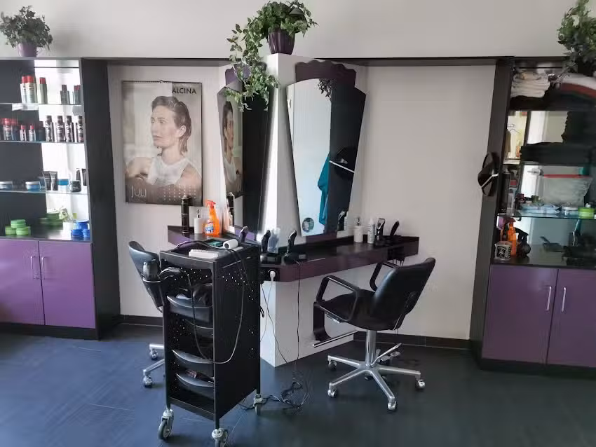 Neue Kompliment Friseur Kosmetik & Wellness GmbH