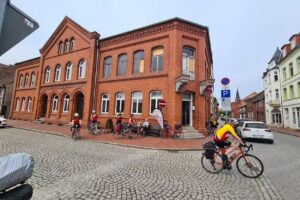 Neue Linie e.G. &ndash; Friseur D&ouml;mitz