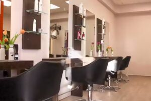 Neue Linie &ndash; Friseursalon