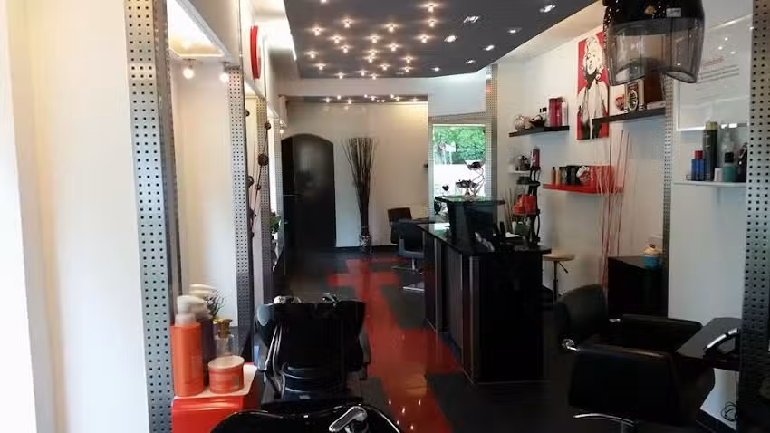Nevin Tekdal (Friseursalon)