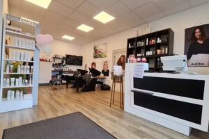 Nina&rsquo;s Hairdesign