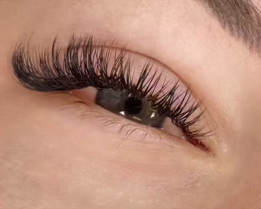 omg-look.de Haarentfernung (Laser), Wimpernverl&auml;ngerung, Permanent Make-up, Wimpernlifting, Schulungszentrum