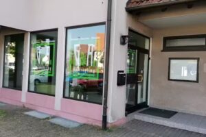 &Ouml;zkan G&uuml;l&uuml;mser