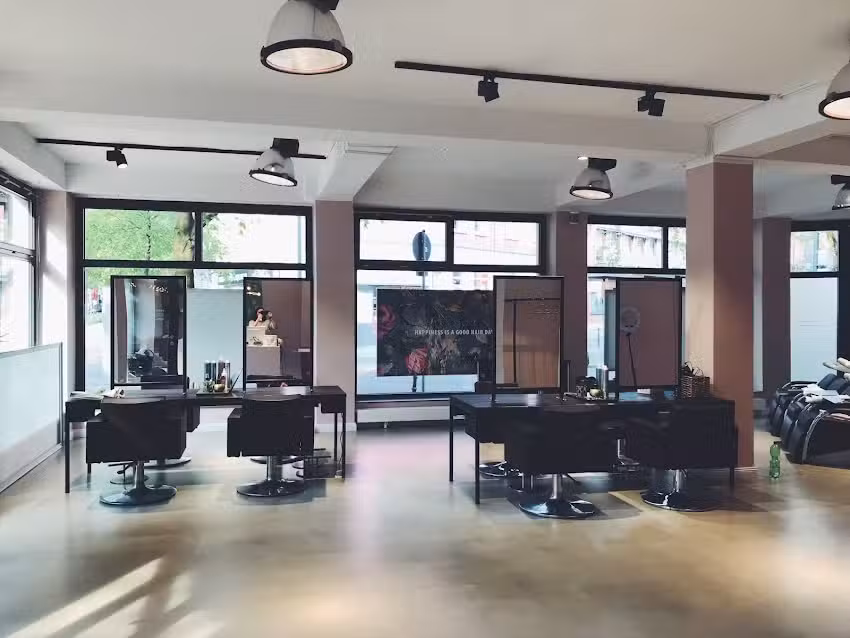 PAJU Neuss Haar & Zweithaar