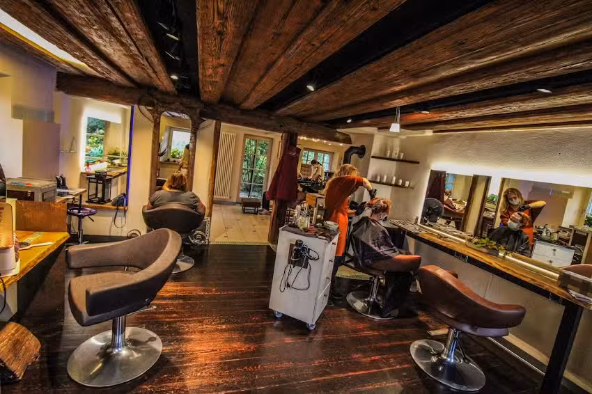 Paulina Saida die Haarmeisterin