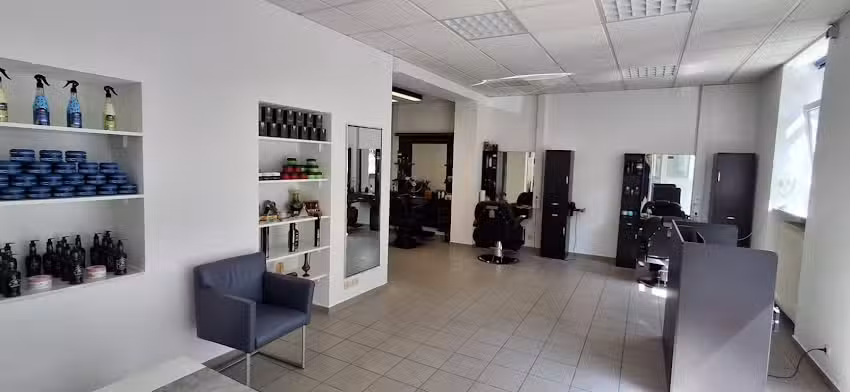 Per&uuml;kar Herrenfriseursalon