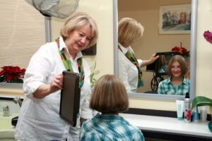 Petras Haarstudio Inh. Petra Striegler