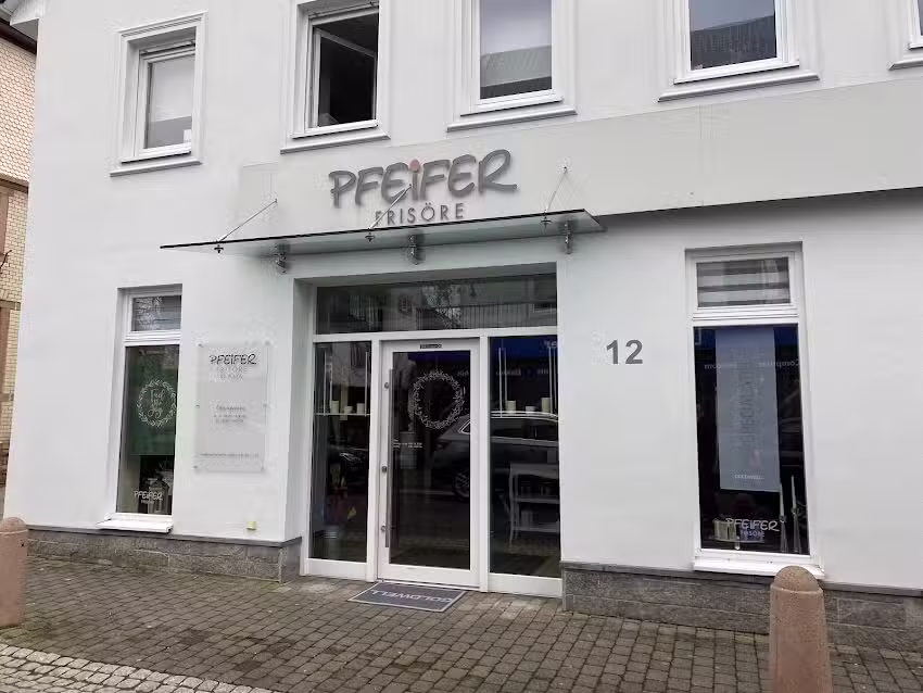 Pfeifer-Fris&ouml;re by H&uuml;lya Akbulut