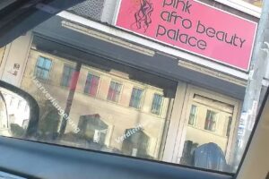 Pink Afro-Beauty-Palace &ndash; Haarverl&auml;ngerung