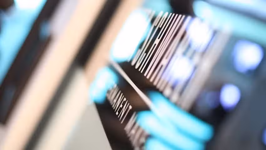 Premium Friseursalon Vanessa Schwarzer Haare/Haut/Kosmetik | La Biosthetique