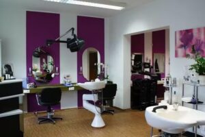 Pretty Hair by Rosi Etzberger