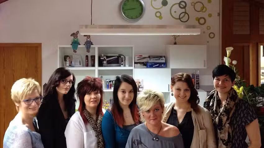 Pretty Hair &raquo; Ihr Friseur in Grafenw&ouml;hr