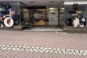 PROFI CUT Friseur