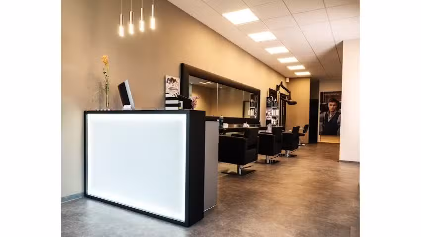 Pure Hairstyle UG Friseure | M&uuml;nchen