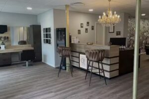 Q! Der Friseur Sandesneben