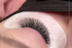 Queen&rsquo;s Nails Club &ndash; Nagelstudio & Wimpernverl&auml;ngerung Augsburg Oberhausen / Augsburg