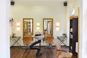 Römer Franziska Salon Haargold