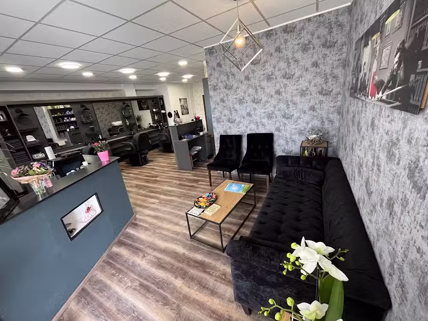 Royal Barber and Beauty Shop