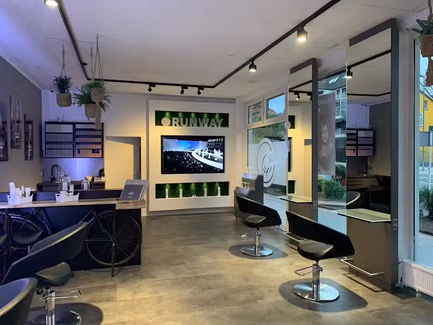 Runway Hairdesign by Nikoletta