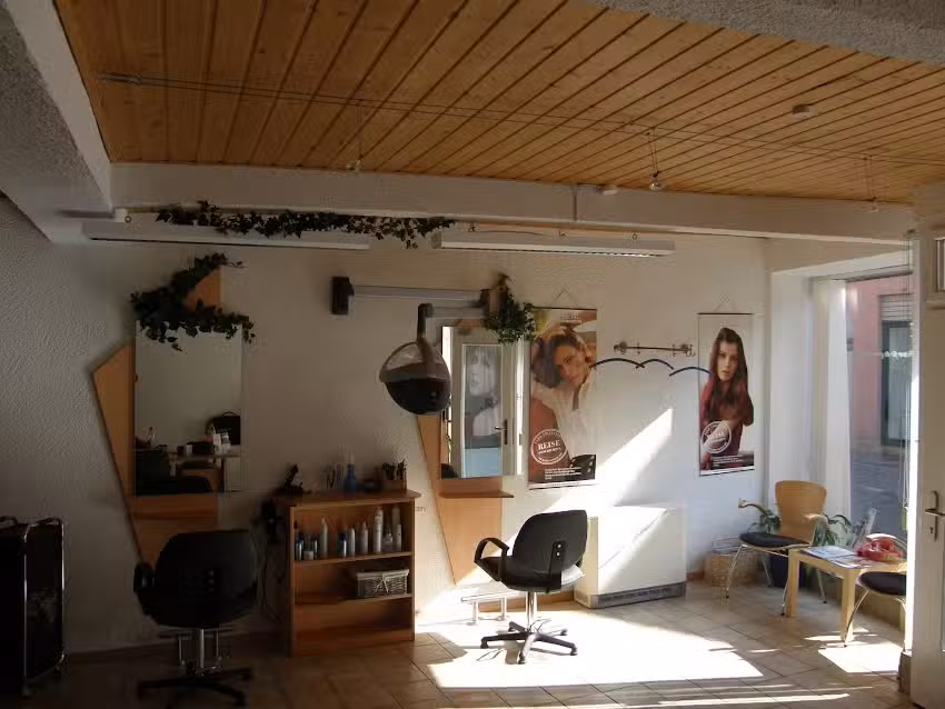 Salon Andrea IHR FRISEUR F&Uuml;R DIE GANZE FAMILIE!