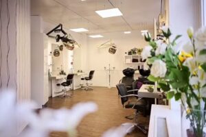 Salon Beautiful