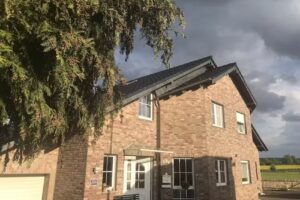 Salon Bel Hair, Friseurmeisterin F. Gille&szlig;en