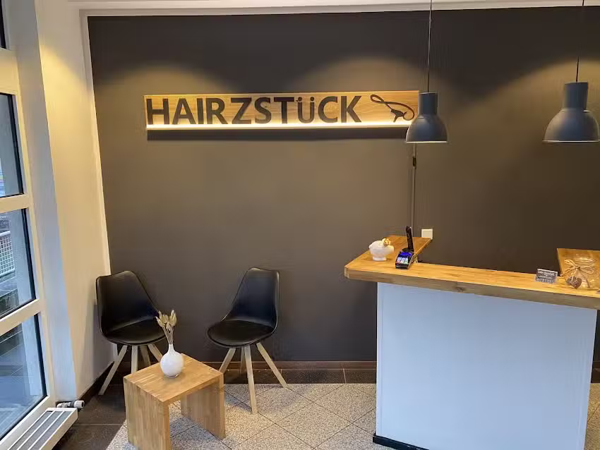 Salon Hairzst&uuml;ck by Theresa D&ouml;tsch