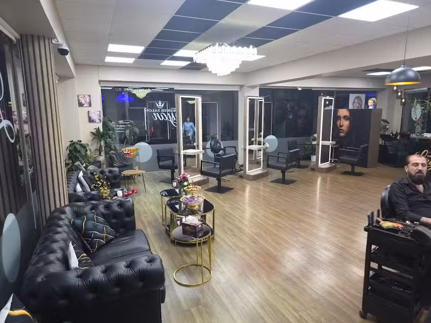 Salon Nunzio/Makeover by Ruby