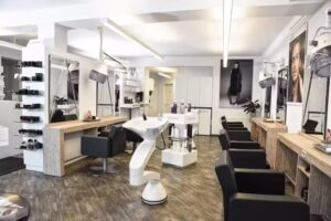 Salon Oeste by Katja G&uuml;nther