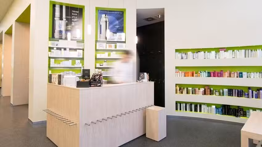 Salon Strese I Nord I Friseur- und Kosmetiklounge