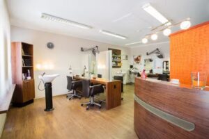 Salon Tina